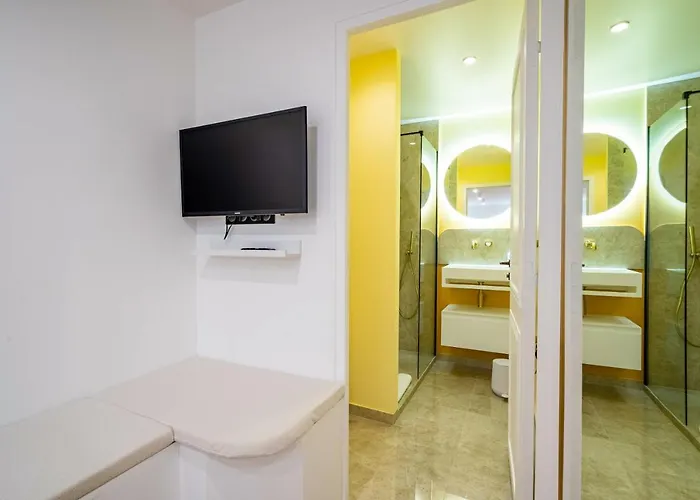 Feniers - Hyper Centre St Tropez דירה