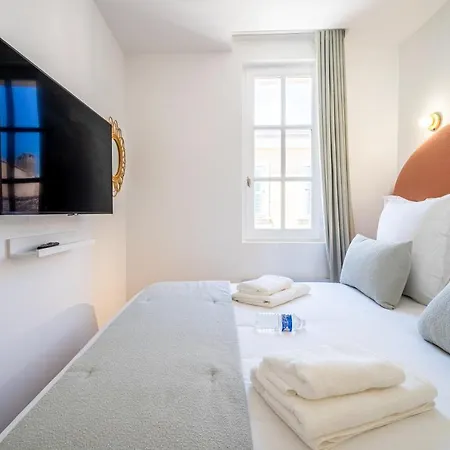 Appartement Résidence Feniers - Hyper Centre St Tropez *
